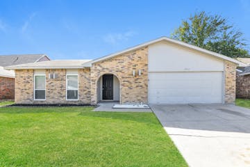 2917 Joymeadow Dr Fort Worth, TX 76123